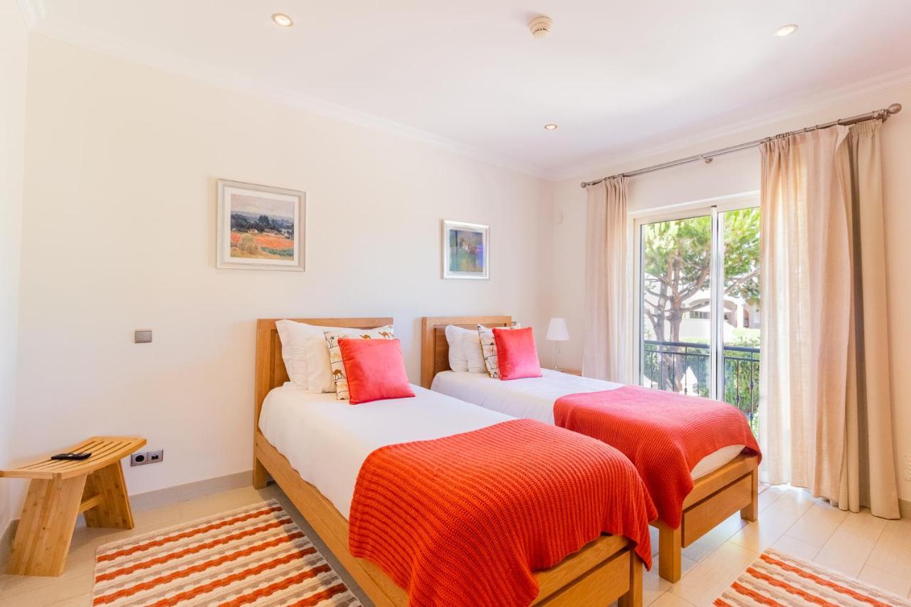 Appartement de Luxe 3 Chambres avec Bain à Remous - Vue sur Mer